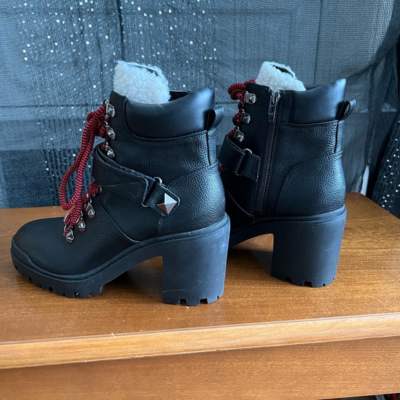 MARC FISHER NATURE HEELED HIKER BOOTIE - Picture 7 of 7